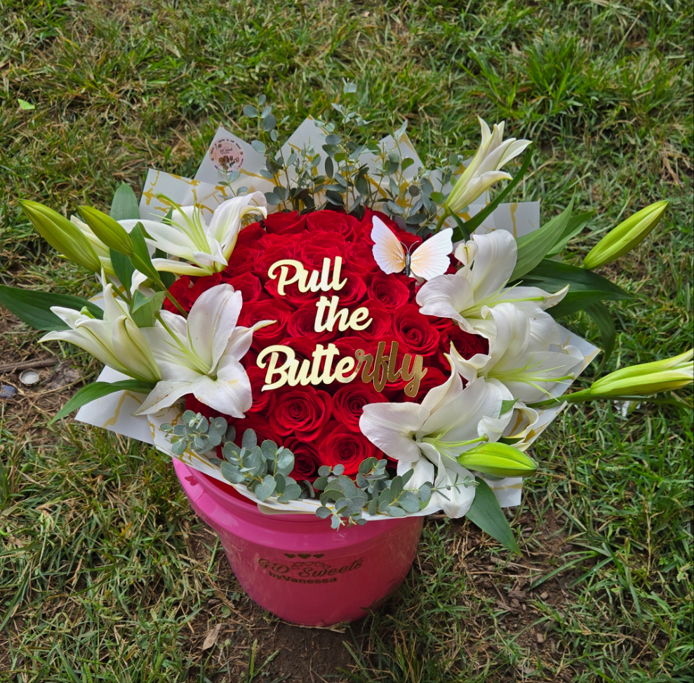 Lilies & red Roses